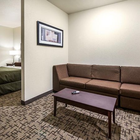 Cobblestone Hotel&Suites - Victor Extérieur photo