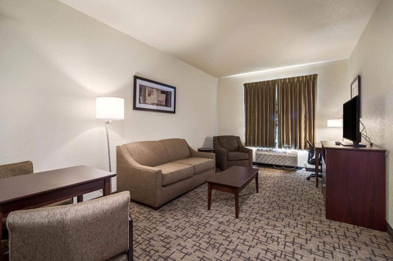 Cobblestone Hotel&Suites - Victor Extérieur photo